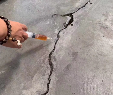 祁连混凝土裂缝修补技术详解​
